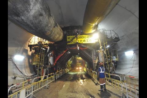 tn_cn-HK_Nam_Fung_Tunnel_breakthrough_4.jpg